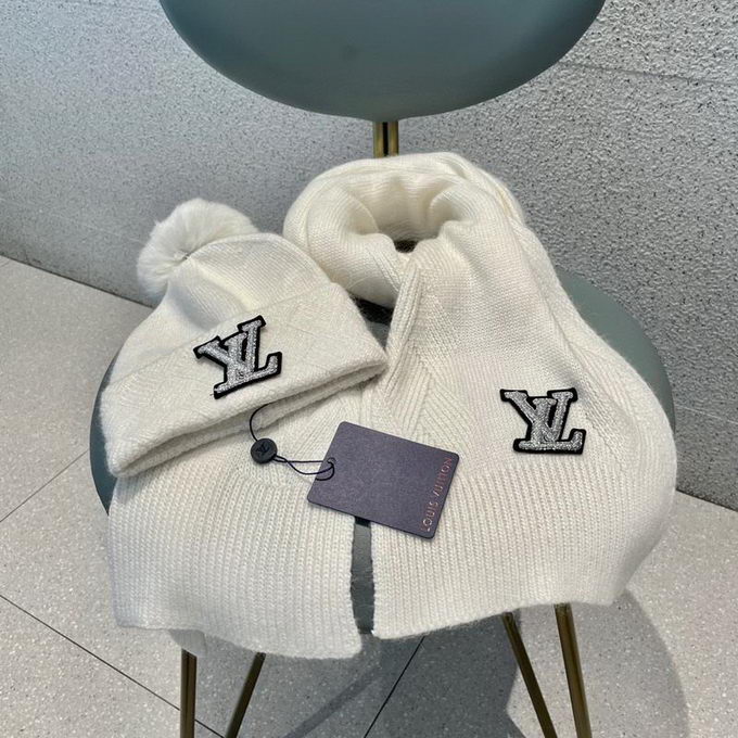Louis Vuitton Hat & Scarf Set ID:20231105-133